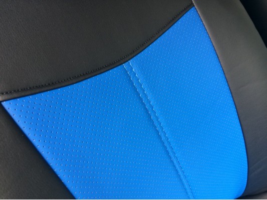 Авточехлы на Lada Largus Авточехлы на Lada Largus