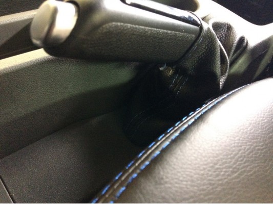 Перетяжка рычага и чехла КПП Перетяжка рычага и чехла КПП